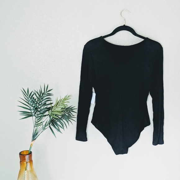 NWT Charlotte Russe black Tying Front Bodysuit SzM - Picture 2 of 2